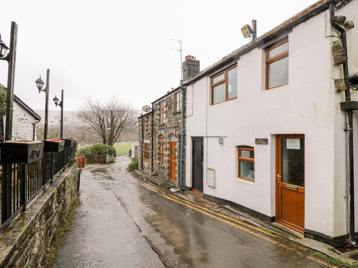 Triangle Inn Coachouse Rhayader Extérieur photo